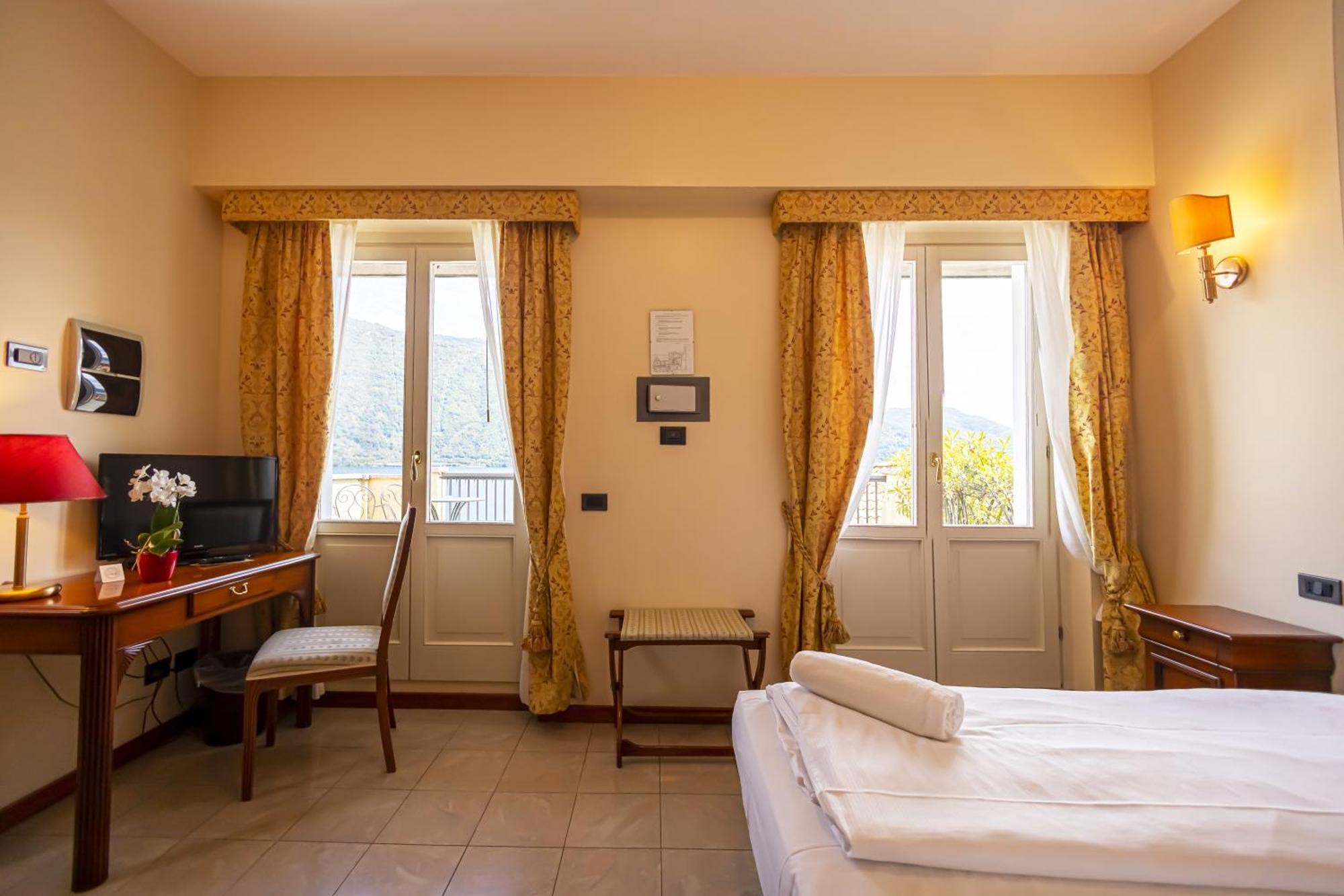 Hotel Il Portico By Lvg Collection 3*